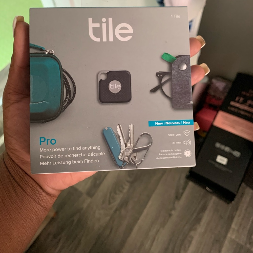 Tile key tracker